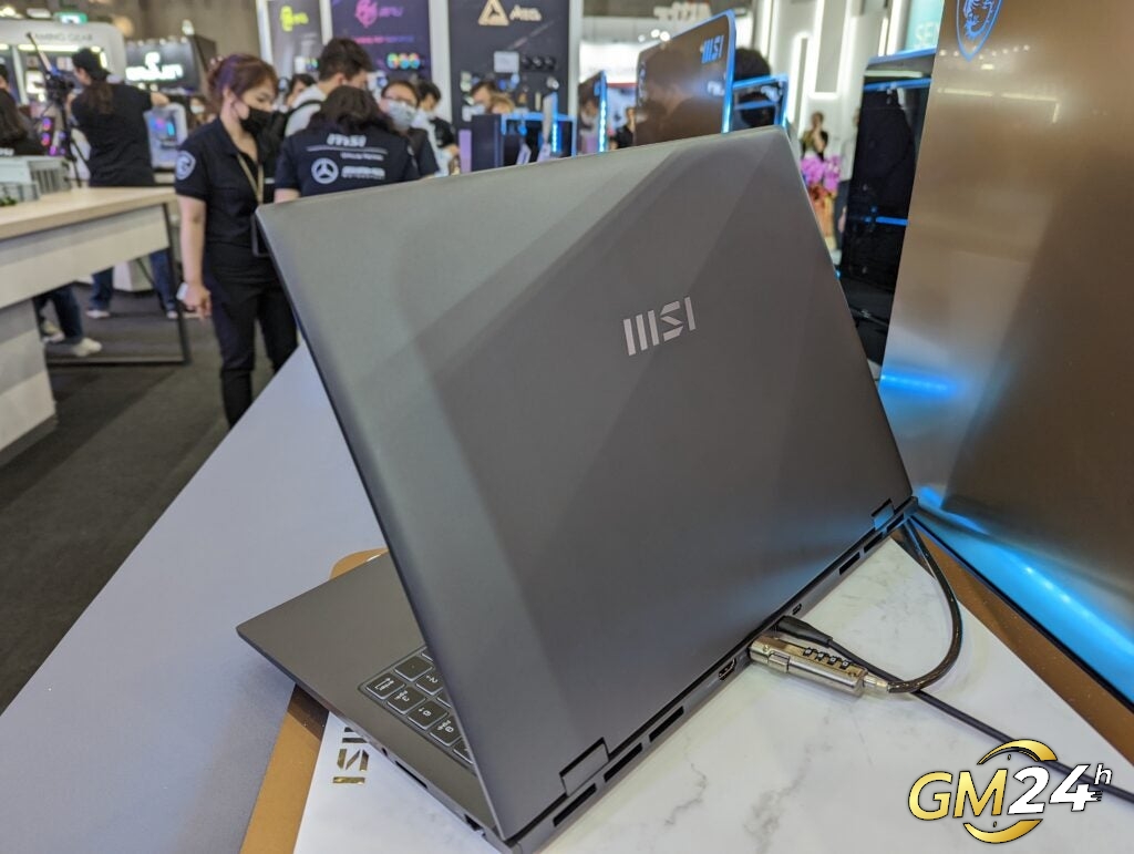 ด้านหลัง MSI Prestige 16 (2023)