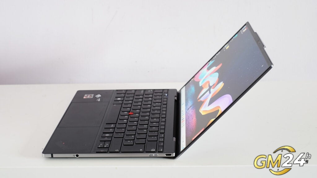 ด้านข้าง - Lenovo ThinkPad Z13 Gen 1